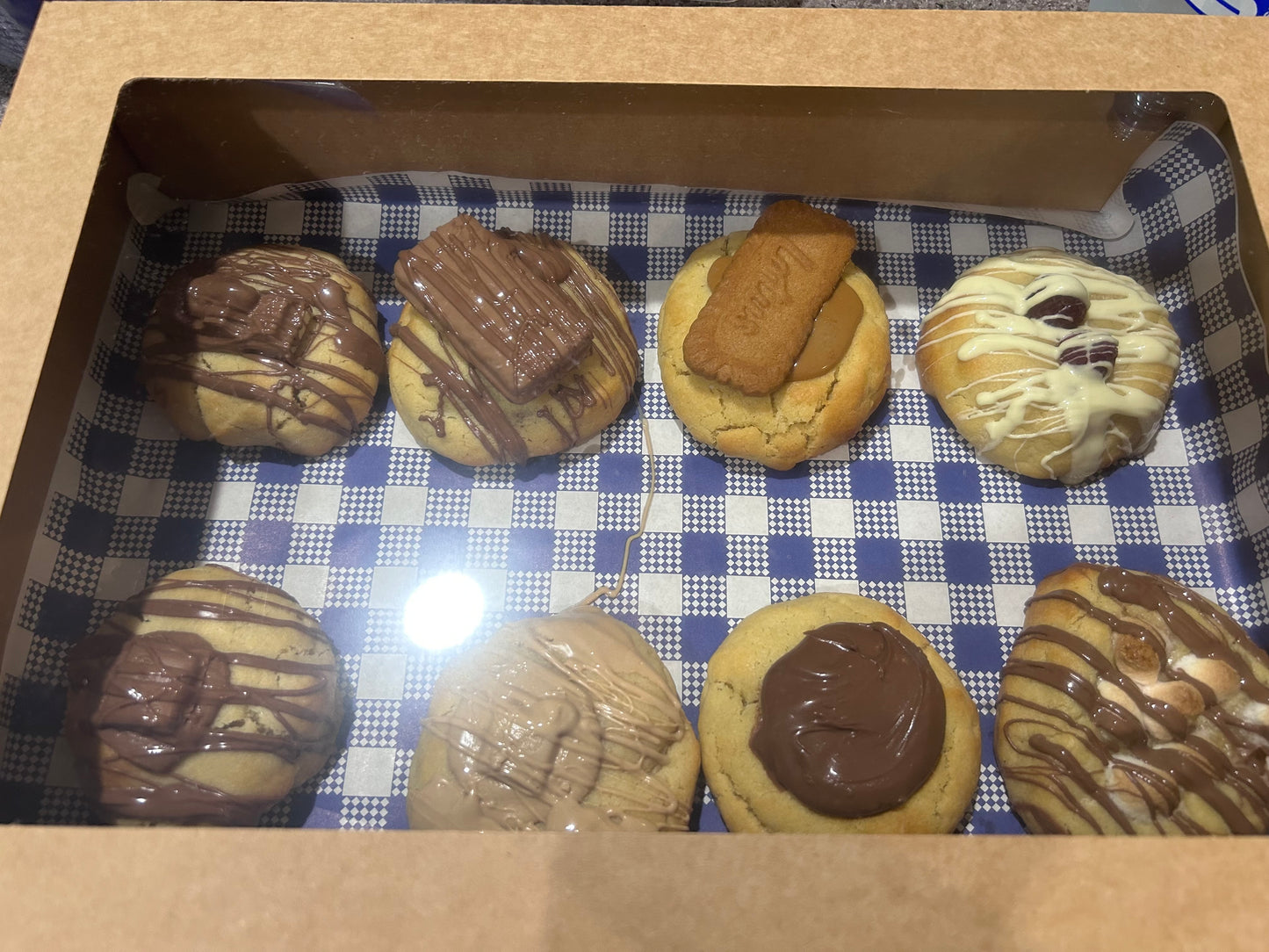 Box of 8 Stuffed Cookies- Monthly Special